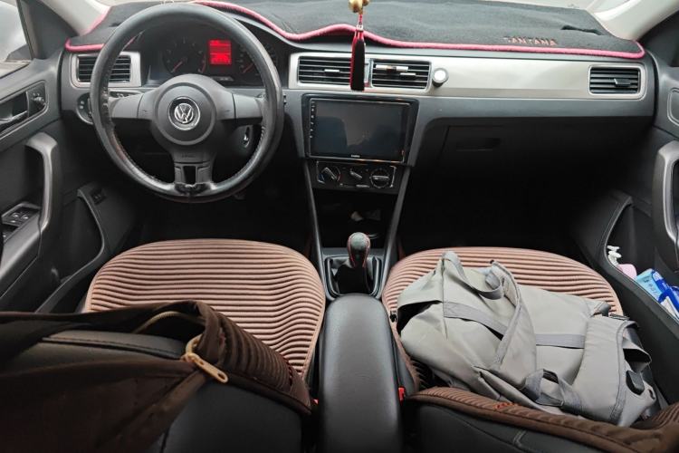 Used Volkswagen Santana 2015 1.6L Manual Comfort Edition