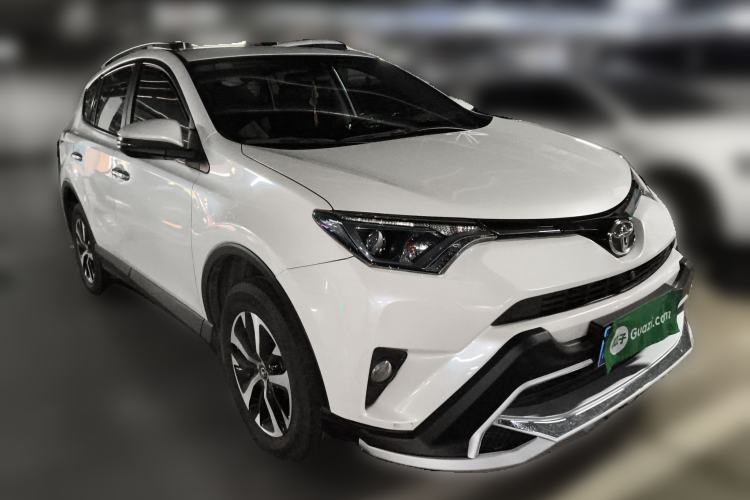 Used Toyota RAV4 2016 2.0L CVT Two-Wheel Drive Fashion Edition China V Standard