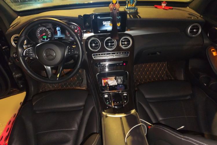 Used Mercedes-Benz GLC 2019 GLC 260 L 4MATIC Luxury Model
