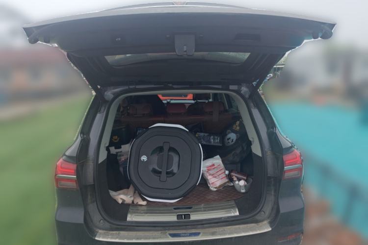 Used Roewe RX5 2016 30T Four-Wheel Drive Automatic Internet Smart Luxury Edition Trunk