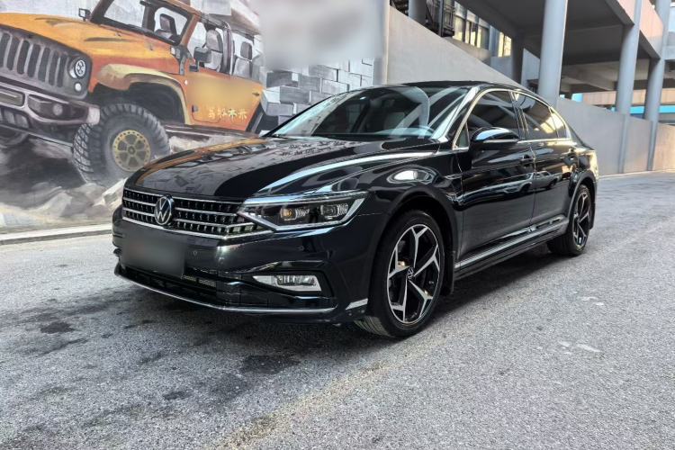 Used Volkswagen Magotan 2023 2 Million Units Commemorative Edition 330TSI DSG Luxury Version