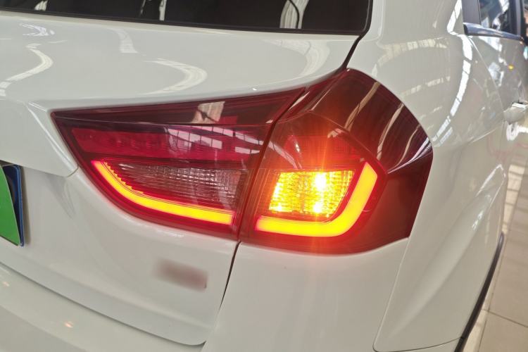 Used Geely Auto Vision X3 2020 1.5L CVT Luxury Model Right Rear Taillight