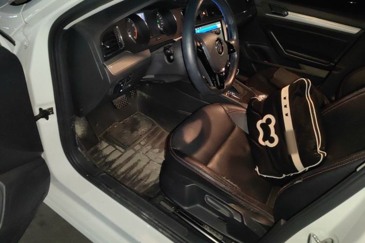 Used Volkswagen Lamando 2018 230TSI DSG Fashion Edition
