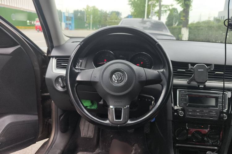 Used Volkswagen Bora 2014 1.6L Manual Fashion Edition