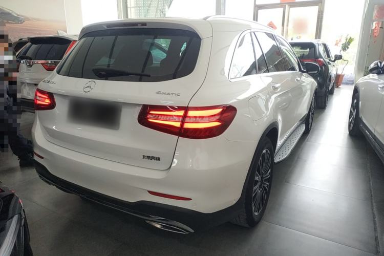 Used Mercedes-Benz GLC 2019 GLC 260 L 4MATIC Dynamic Model Rear Right 45 Deg