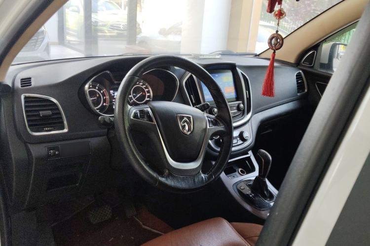Used Baojun 560 2017 Rhythmic Edition 1.8L iAMT Prestige Model