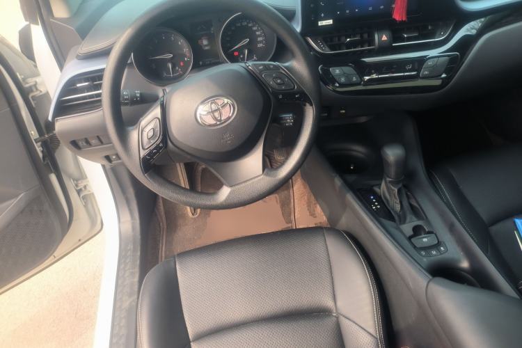 Used Toyota IZOA 2022 2.0L Yixing Version
