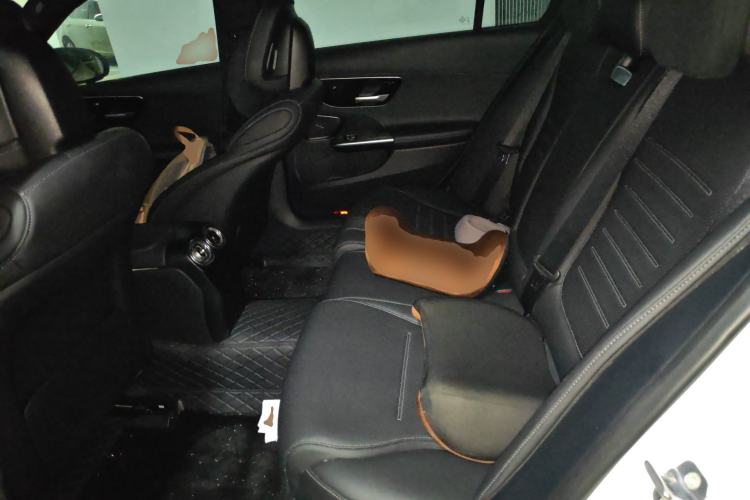 Used Mercedes-Benz C-Class 2024 Restyled C 260 L Sport Edition Left Rear Seat