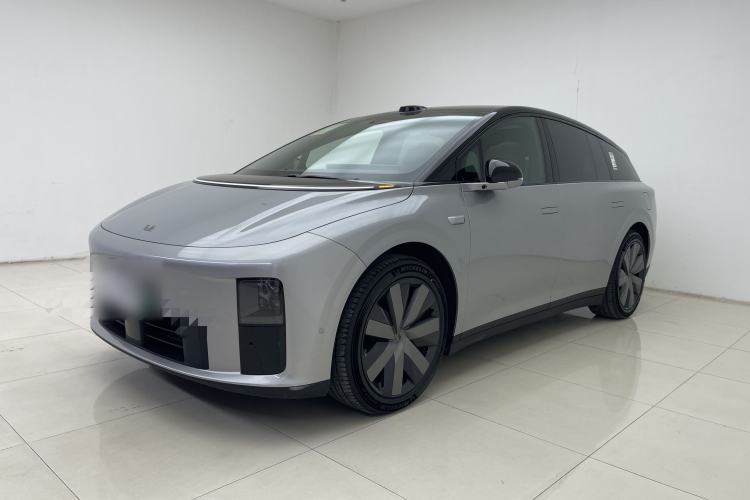 Used Li Auto i6 2025 Model Four-Wheel-Drive Standard Type