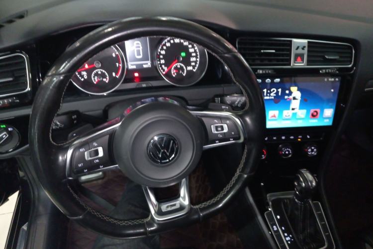 Used Volkswagen Golf 2016 1.4TSI Automatic R-Line