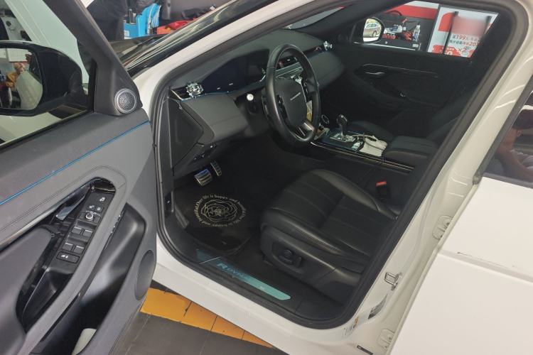 Used Land Rover Range Evoque 2020 249 PS R-DYNAMIC SE Sport Technology Edition Driver Seat