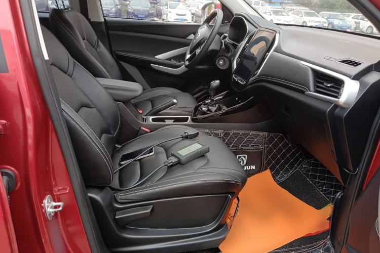 Used Baojun 530 2021 Global Car Anniversary Edition 1.5T Manual Luxury Model 7 Seats Right Front Seat