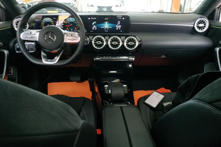 Used Mercedes-Benz A-Class 2020 Restyled A 200 L Sport Sedan Fashion Version