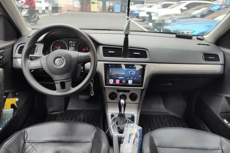 Used Volkswagen Lavida 2013 1.6L Automatic Comfort Edition
