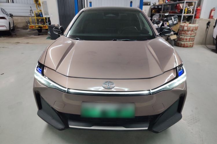 Used Toyota bZ3 2023 616 km Long-Range Premium
