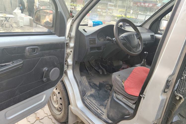 Used Wuling Rongguang 2014 1.5L S Base Version