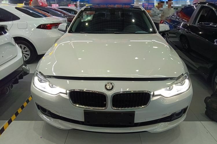 Used BMW 3 Series 2017 318Li Fashion Model
