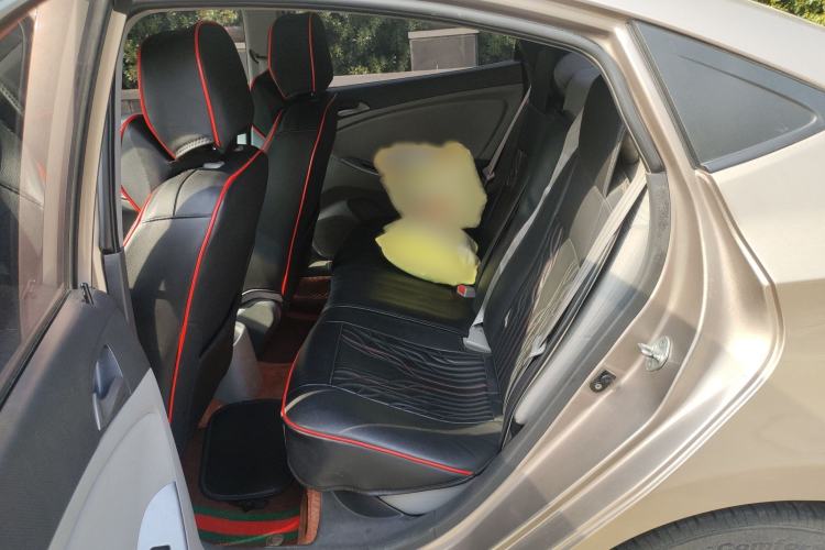 Used Hyundai Verna (older generation) 2014 1.4L Manual Smart GLS Trim Left Rear Seat