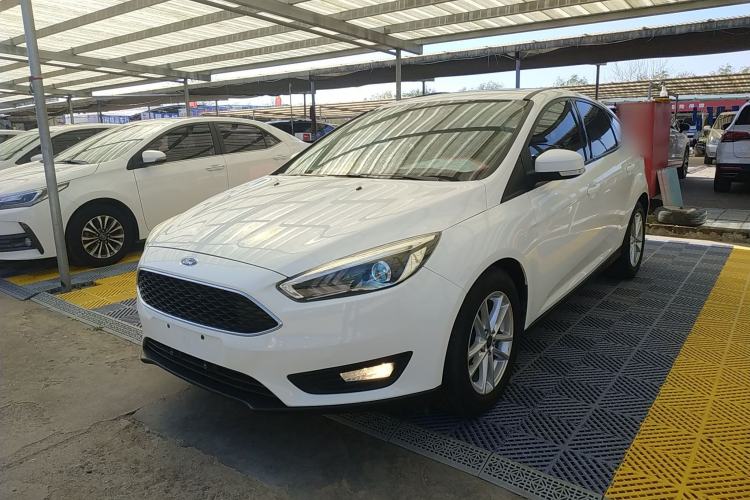 Used Ford Focus 2018 Hatchback Classic 1.6L Automatic Trendy SmartDrive Edition