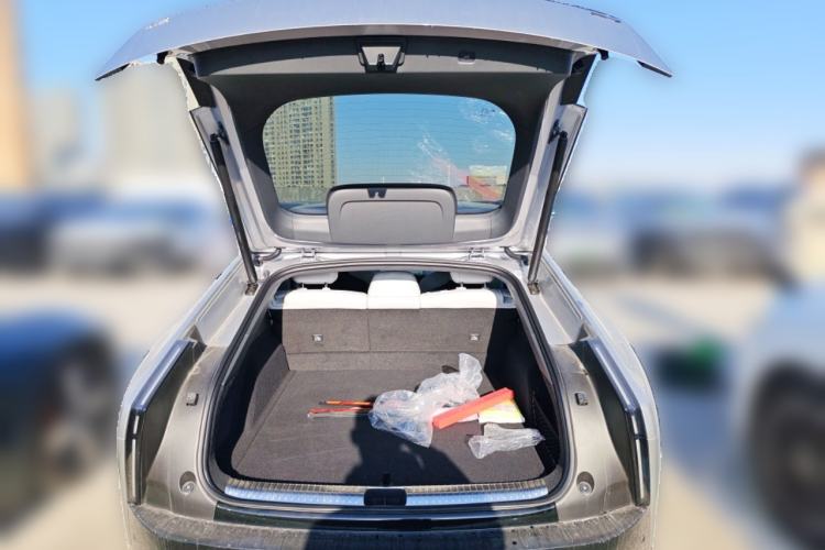 Used XPeng P7 2025 Model—702 Long Range Ultra Trunk