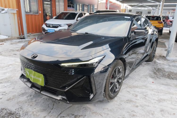 Used Changan UNI-V 2022 1.5T Prestige Version