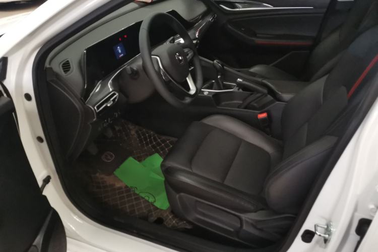 Used CHANGAN Eado 2020 PLUS 1.6L GDI Manual Luxury Model Driver Seat