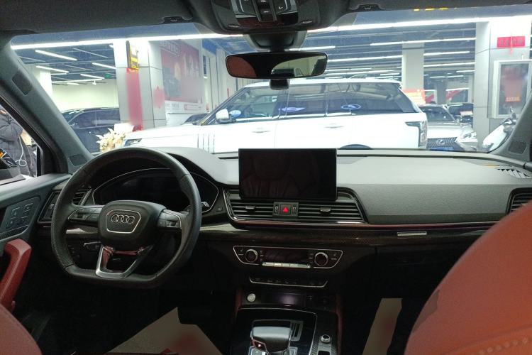 Used Audi Q5L Sportback 2021 40 TFSI Enjoy Life Edition Center Console