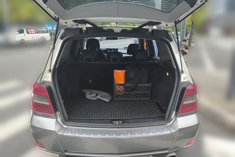 Used Mercedes-Benz GLK-Class 2011 GLK 300 4MATIC Dynamic Model Trunk