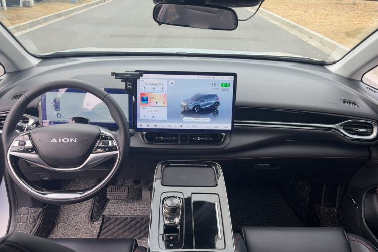 Used AION V 2021 Plus 70 Smart Technology Edition Lithium Iron Phosphate