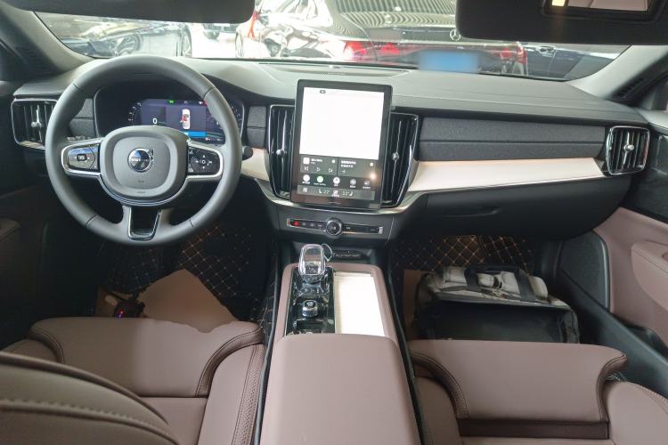Used Volvo S90 2026 B5 Zhiyuan Luxury Edition Center Console