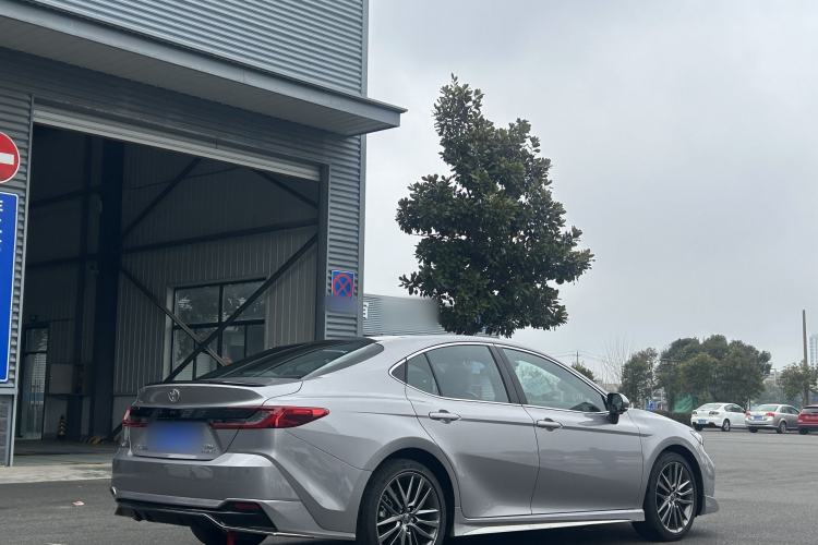 Used Toyota Camry 2026 Model Dual-Engine 2.0HXS Sport Plus Edition
