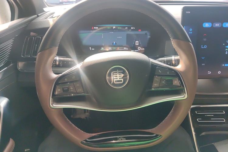 Used BYD Tang New Energy 2024 DM-i Glory Edition 112KM Prestige Model Steering Wheel