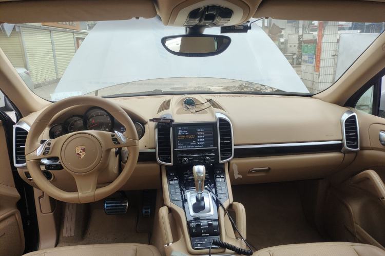 Used Porsche Cayenne 2014 Cayenne Platinum Edition 3.0T