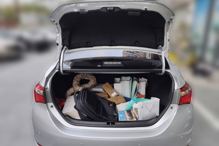 Used Toyota Corolla 2017 Revised Version 1.2T S-CVT GL Trunk