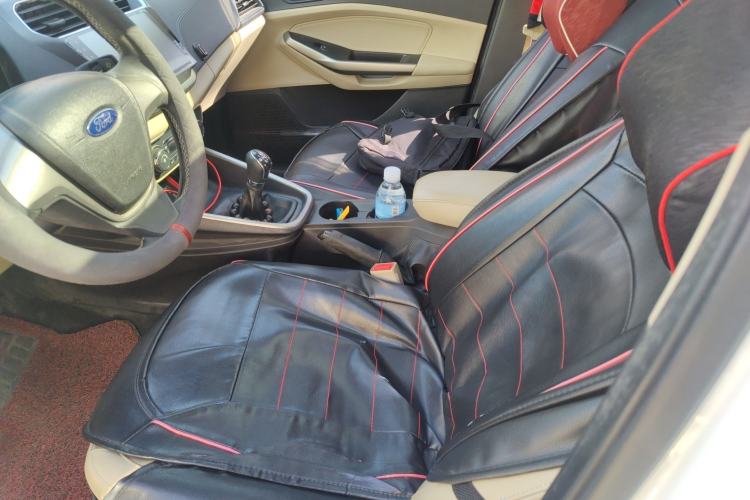 Used Ford Escort 2015 1.5L Manual Fashion Edition
