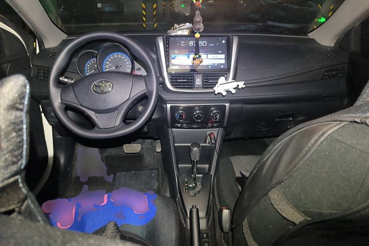 Used Toyota Vios 2017 1.5L CVT Innovation Edition Center Console