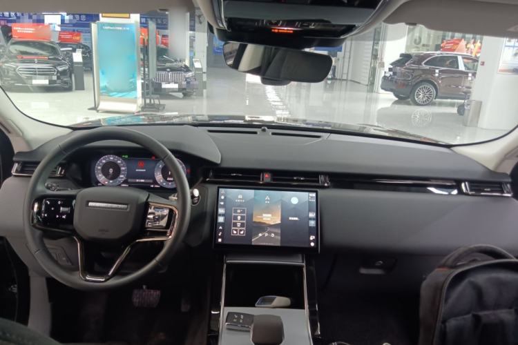 Used Land Rover Range Velar 2024 S Model Center Console