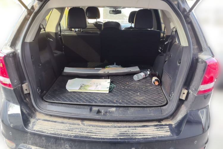 Used Dodge Journey 2013 2.4L Two-Wheel Drive Luxury Version