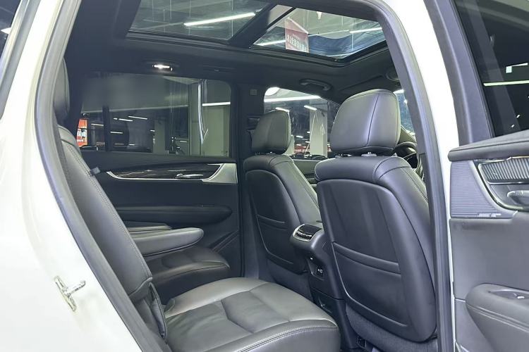 Used Cadillac XT6 2022 2.0T Six-Seater Four-Wheel-Drive Prestige Version
