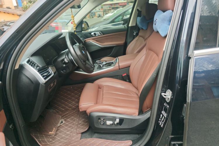 Used BMW X5 2019 xDrive40i Luxury Model with M Sport Package