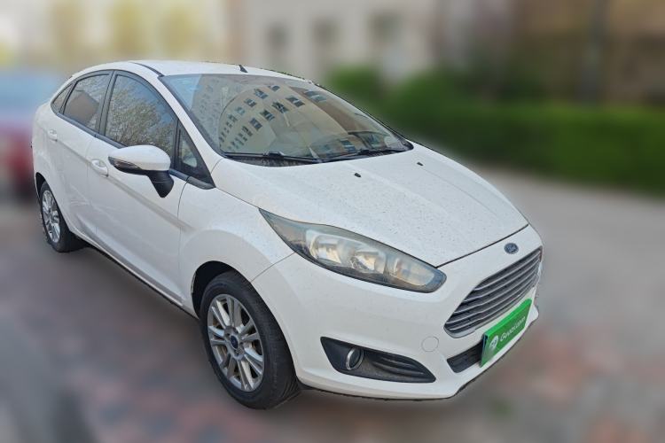 Used Ford Fiesta 2013 Sedan 1.5L Manual Fashion Edition Front Right 45 Deg