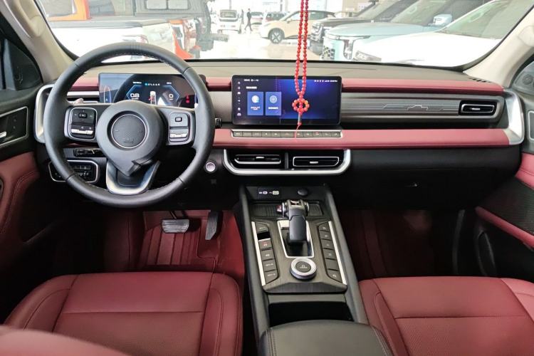 Used Great Wall Poer 2024 2.4T Off-Road Edition Automatic Diesel 4x4 Advanced Version Center Console