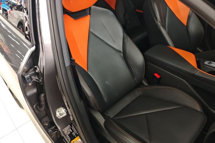 Used CHANGAN UNI-V iDD 2023 ZhiDian iDD 1.5T 113km Smart & Fun Version
