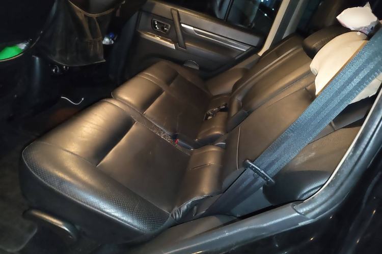 Used Mitsubishi Pajero 2014 3.0L Elite Edition
