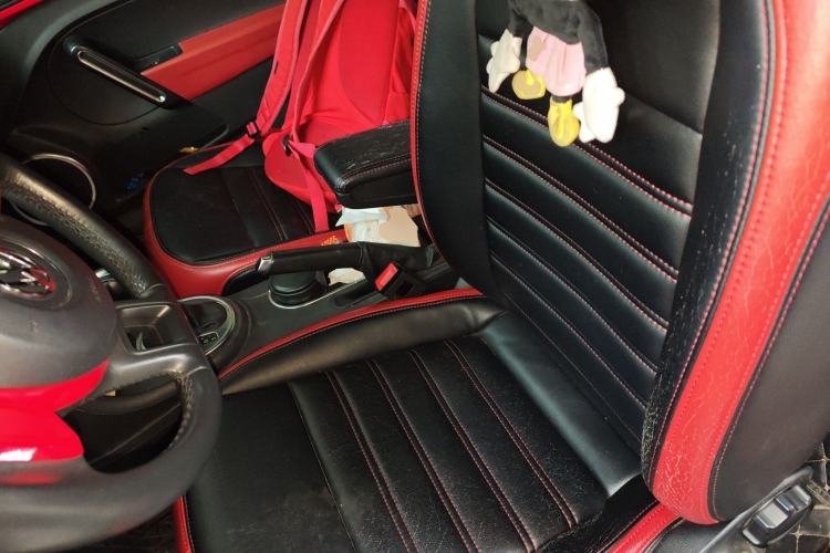 Used Volkswagen Beetle 2015 180TSI model
