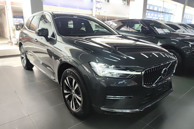 Used Volvo XC60 2022 B5 4x4 Zhiyi Luxury Edition

