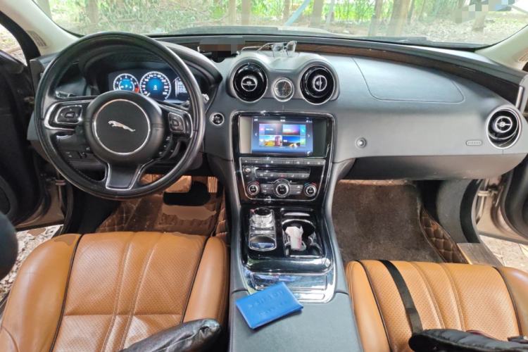 Used Jaguar XJ 2016 XJL 3.0 SC Four-Wheel Drive Panoramic Business Edition