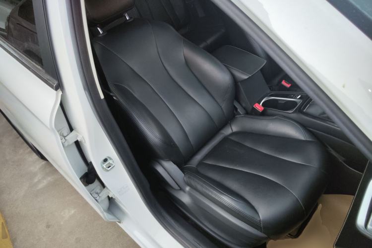 Used Roewe i5 2020 1.5L Automatic 4G Connected Linghao Edition Right Front Seat