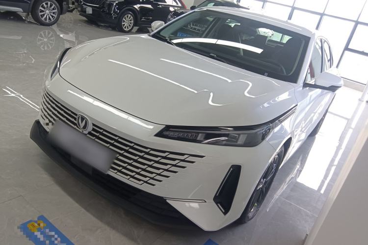 Used CHANGAN Eado DD 2023 Blue Whale NE 1.5T GDI DCT Luxury Edition