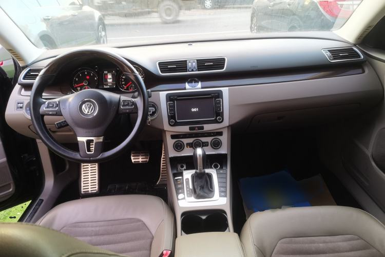 Used Volkswagen Magotan 2015 2.0 TSI Prestige Model